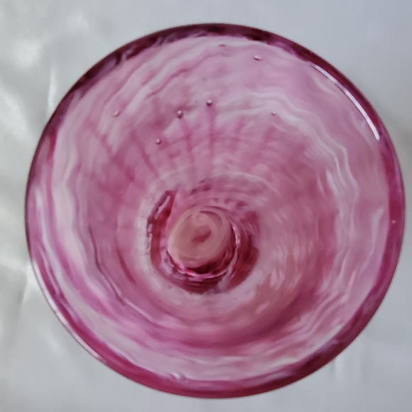 Handblown Pink and White Wavy/Swirl Art Glass Vase Signed - Picture 10 of 16